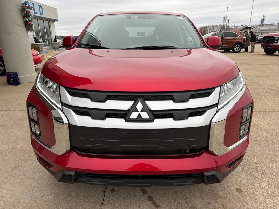 2022 Mitsubishi Outlander - Image 16 of 21