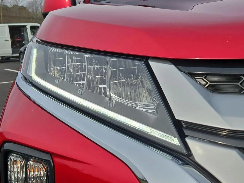 2022 Mitsubishi Outlander Sport - Image 9 of 12
