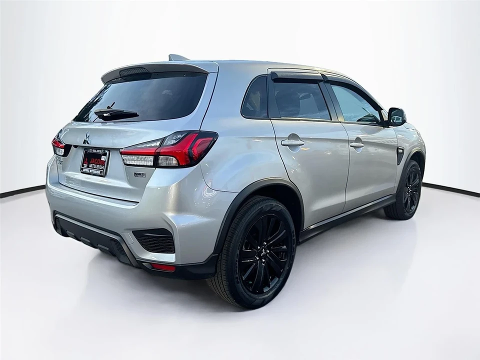 2022 Mitsubishi Outlander - Image 7 of 12