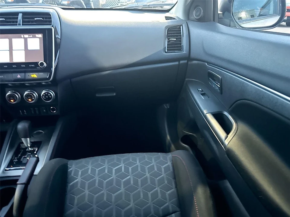 2022 Mitsubishi Outlander Sport - Image 21 of 21