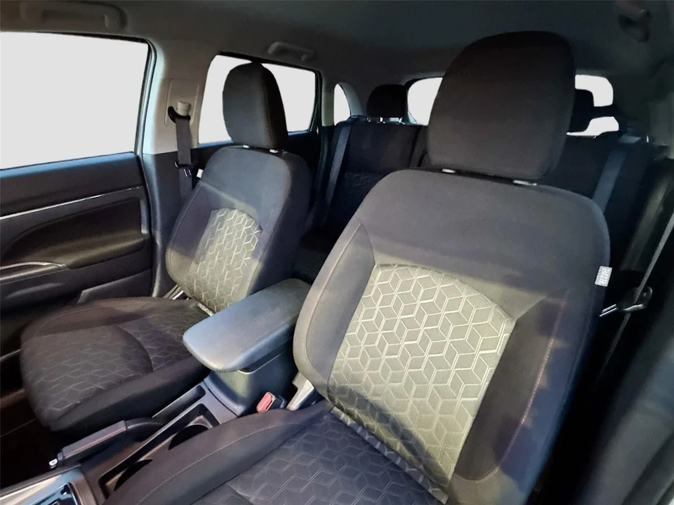 2022 Mitsubishi Outlander Sport - Image 19 of 21