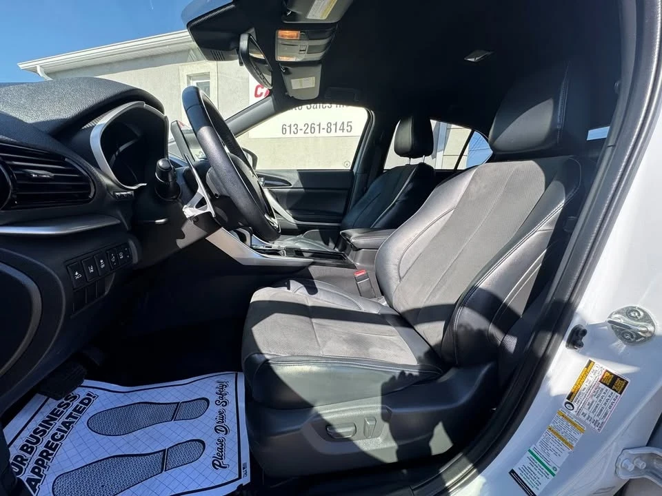 2022 Mitsubishi Eclipse - Image 13 of 20