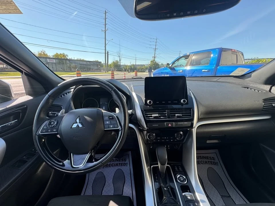 2022 Mitsubishi Eclipse - Image 9 of 20