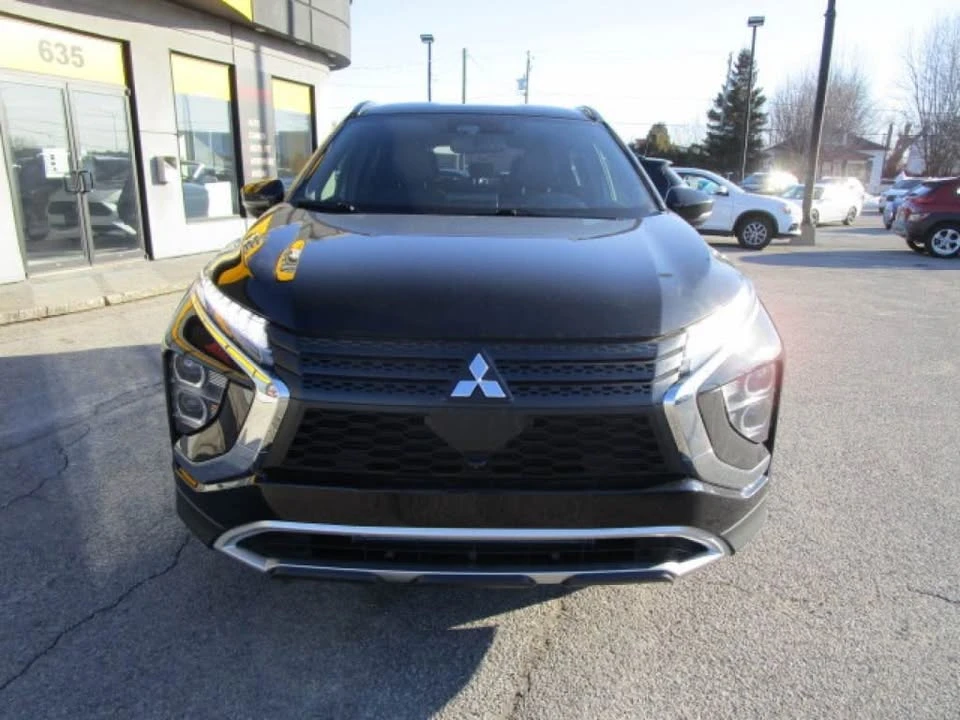 2022 Mitsubishi Eclipse - Image 2 of 12