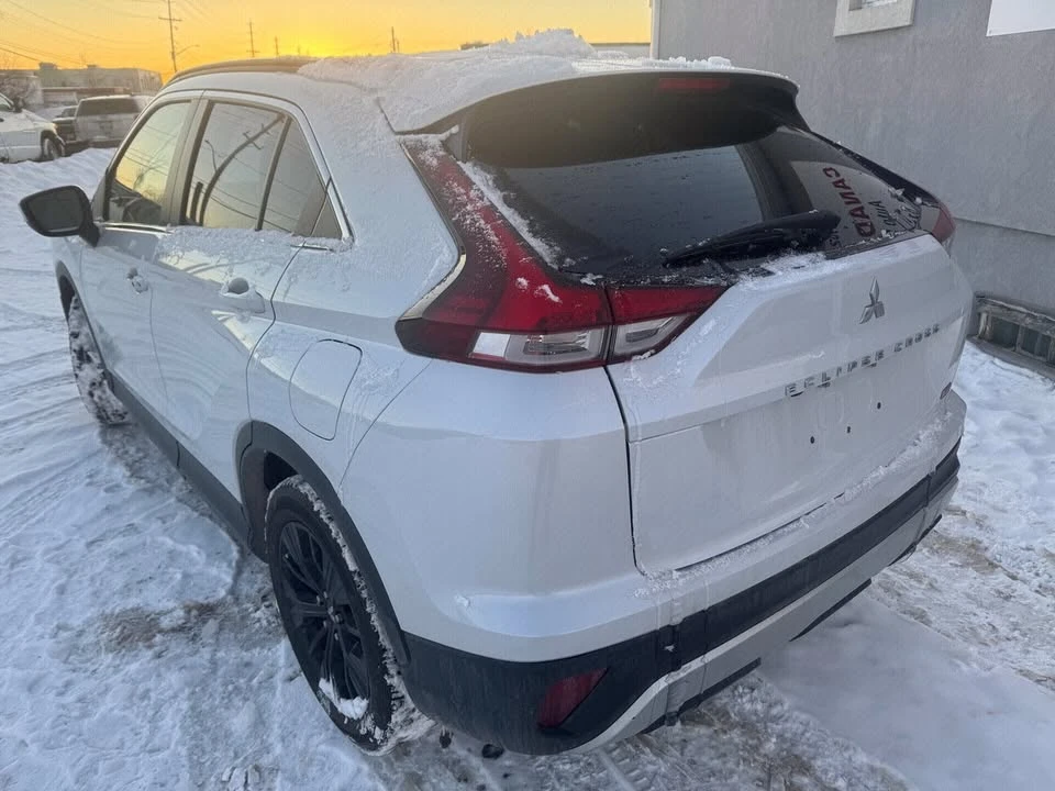 2022 Mitsubishi Eclipse - Image 3 of 20