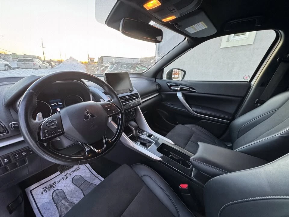 2022 Mitsubishi Eclipse - Image 10 of 20