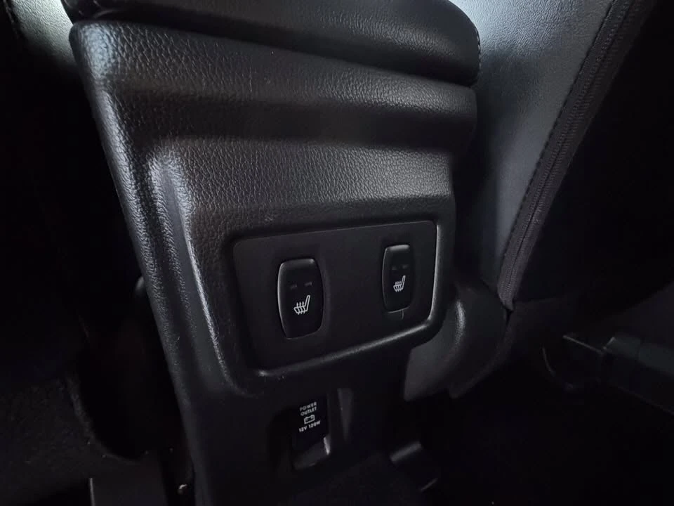 2022 Mitsubishi Eclipse - Image 13 of 20