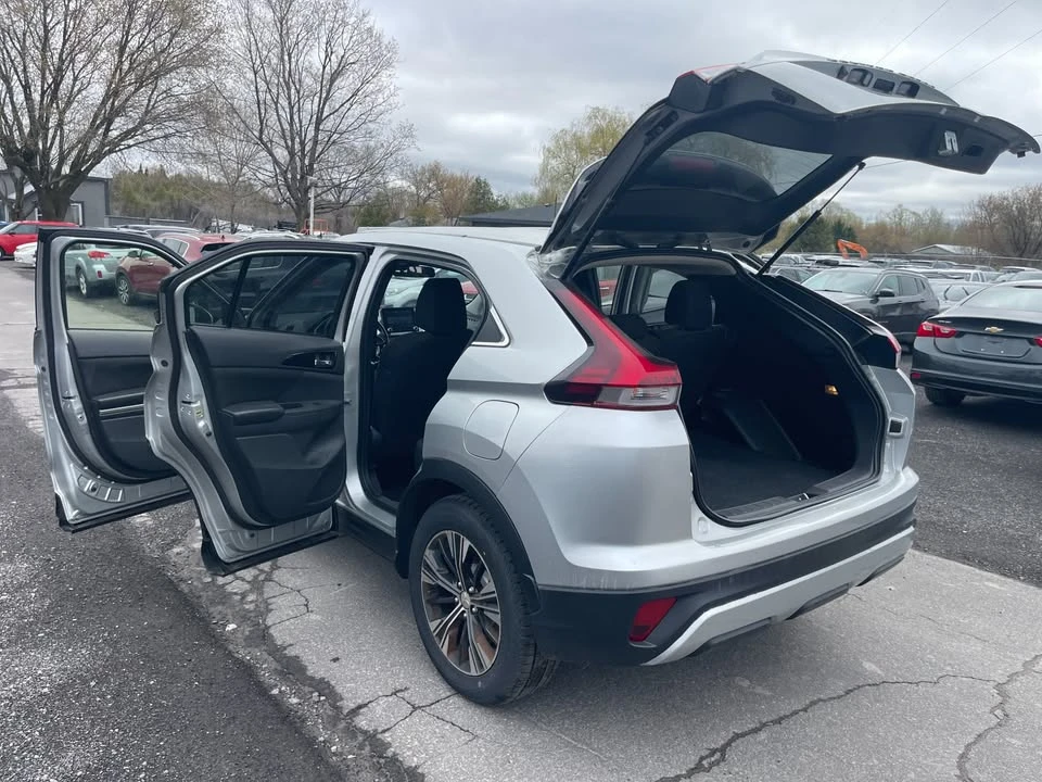 2022 Mitsubishi Eclipse - Image 6 of 13