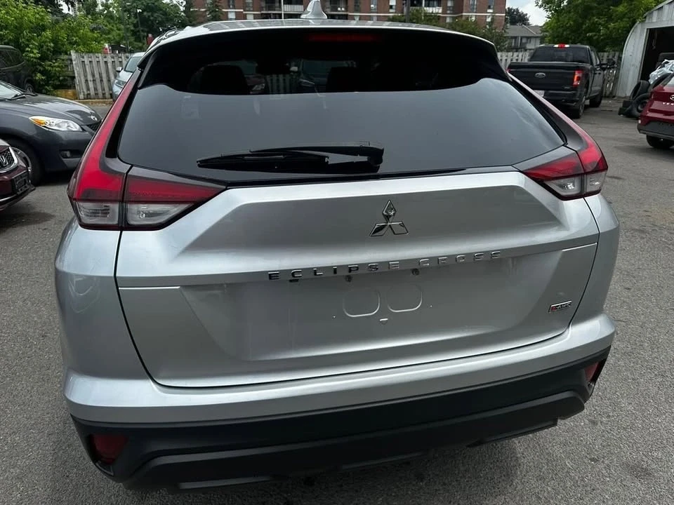 2022 Mitsubishi Eclipse Cross - Image 9 of 17