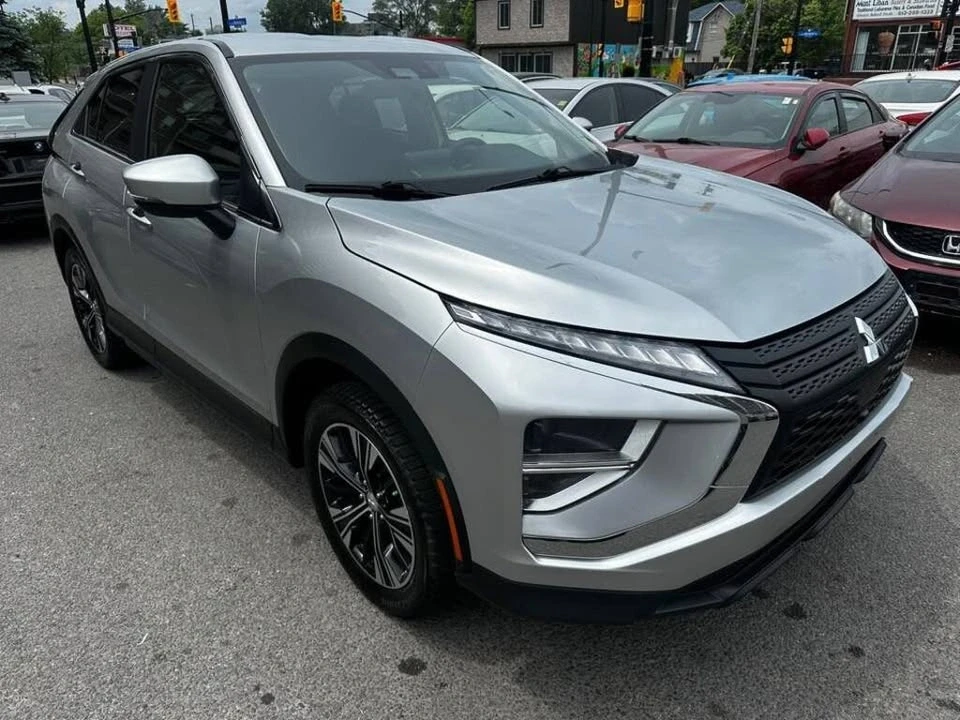 2022 Mitsubishi Eclipse Cross - Image 5 of 17