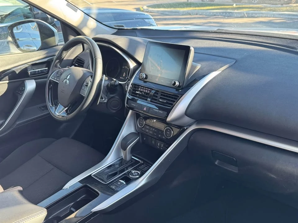 2022 Mitsubishi Eclipse Cross - Image 6 of 12