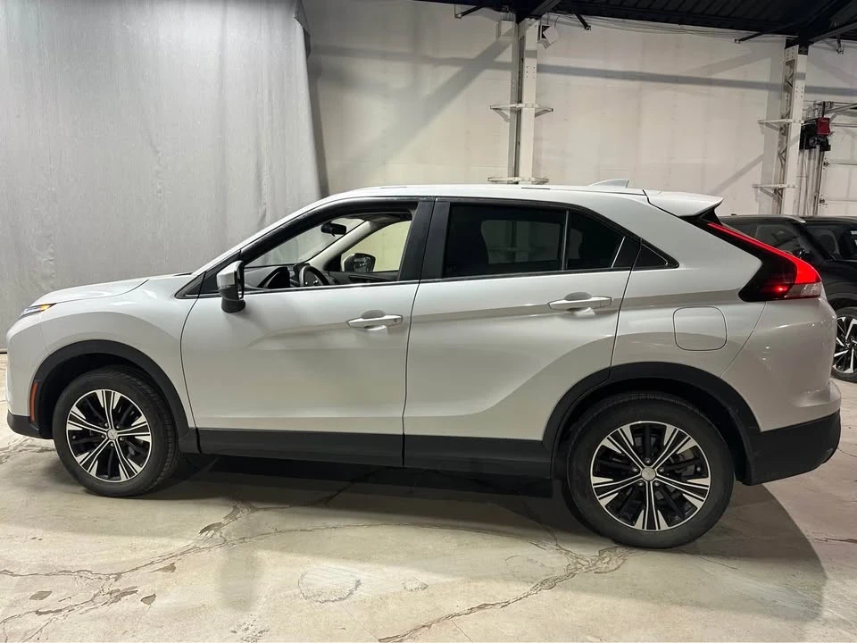 2022 Mitsubishi Eclipse Cross - Image 6 of 9