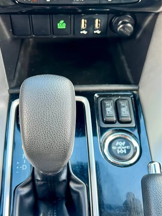 2022 Mitsubishi Eclipse Cross - Image 15 of 16