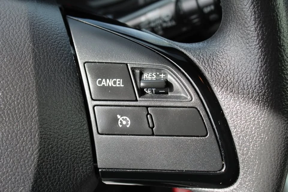 2022 Mitsubishi Eclipse Cross - Image 17 of 19