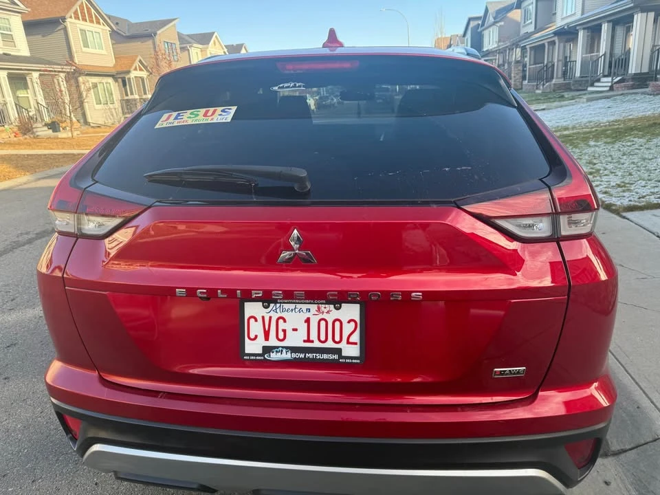 2022 Mitsubishi Eclipse Cross - Image 8 of 11