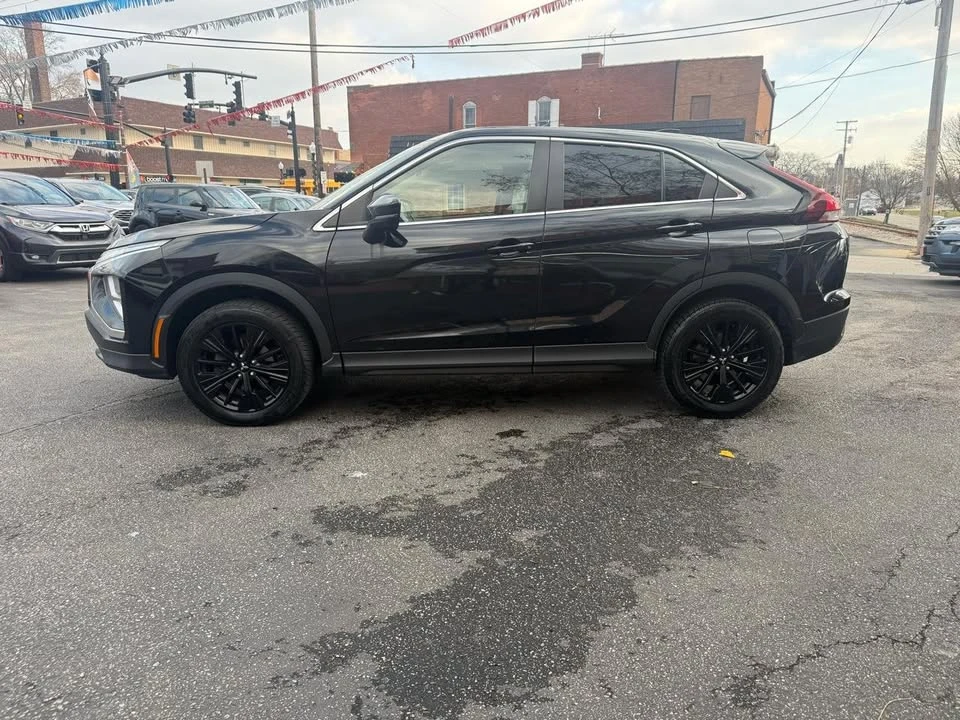 2022 Mitsubishi Eclipse Cross - Image 8 of 20