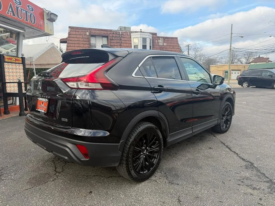 2022 Mitsubishi Eclipse Cross - Image 5 of 20