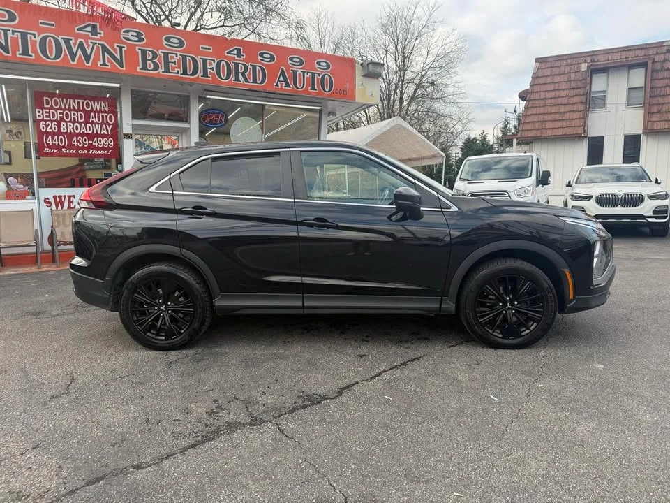 2022 Mitsubishi Eclipse Cross - Image 4 of 20