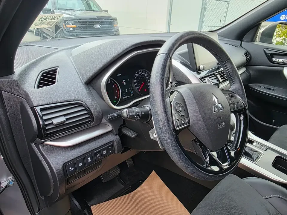 2022 Mitsubishi Eclipse Cross - Image 9 of 9
