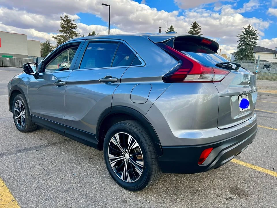 2022 Mitsubishi Eclipse Cross - Image 9 of 17