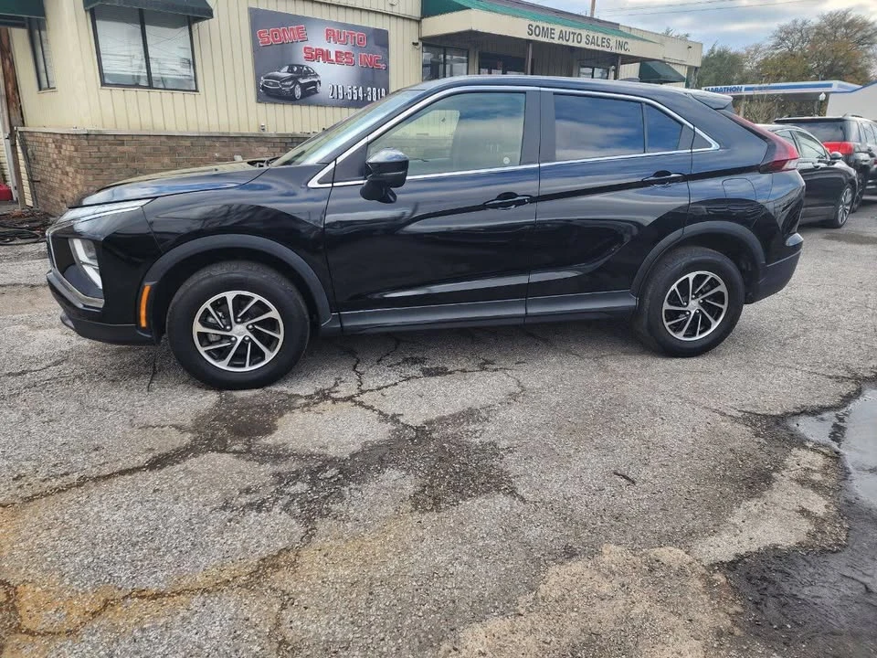 2022 Mitsubishi Eclipse Cross - Image 4 of 20
