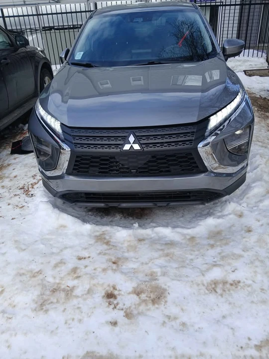 2022 Mitsubishi Eclipse Cross - Image 3 of 8