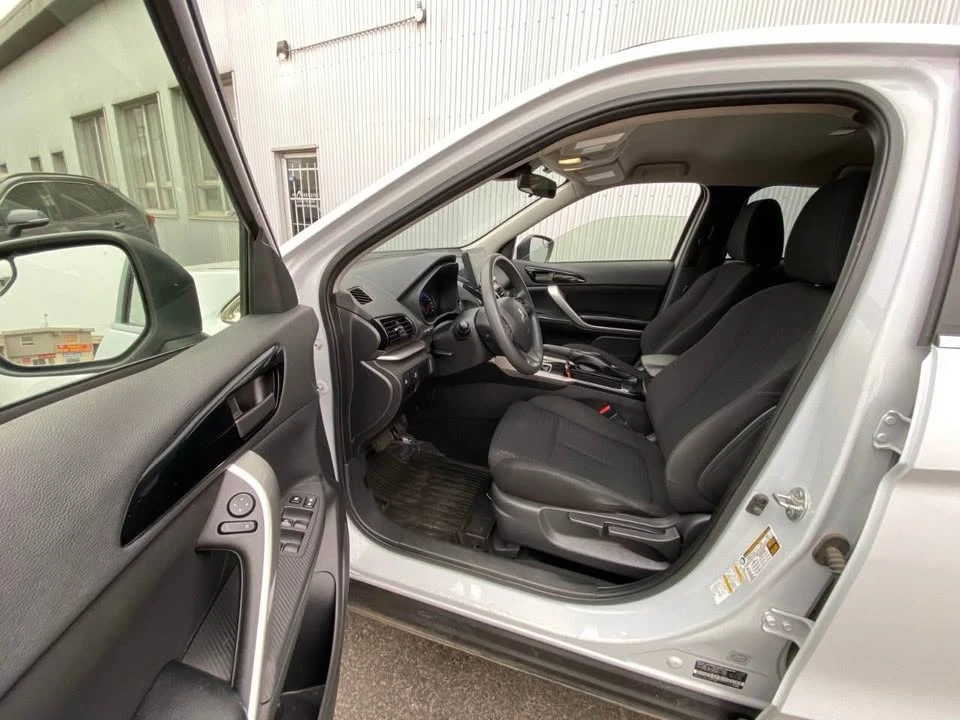 2022 Mitsubishi Eclipse Cross - Image 5 of 6
