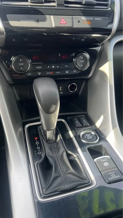 2022 Mitsubishi Eclipse Cross - Image 10 of 11