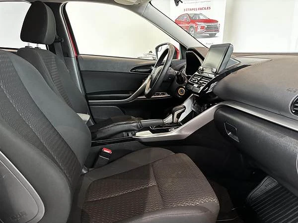2022 Mitsubishi Eclipse Cross - Image 7 of 13