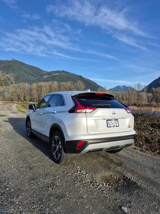 2022 Mitsubishi Eclipse Cross - Image 8 of 9