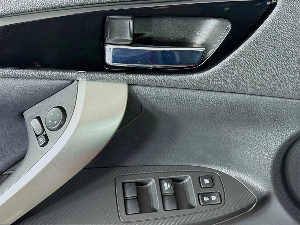 2022 Mitsubishi Eclipse Cross - Image 18 of 20