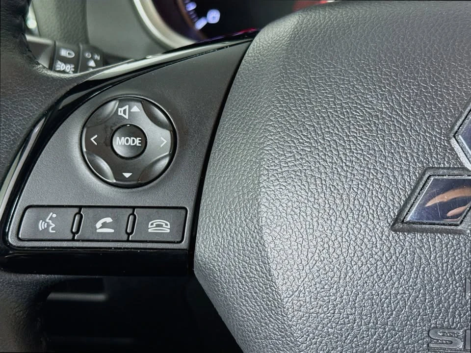 2022 Mitsubishi Eclipse Cross - Image 8 of 20