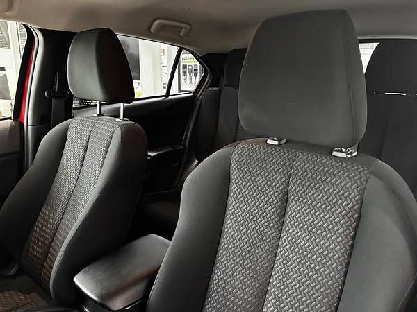 2022 Mitsubishi Eclipse Cross - Image 8 of 13