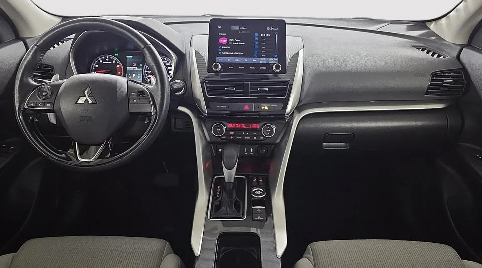 2022 Mitsubishi Eclipse Cross - Image 11 of 19