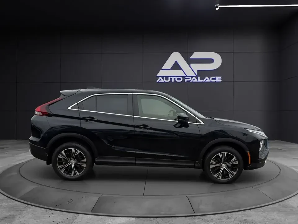 2022 Mitsubishi Eclipse Cross - Image 8 of 12