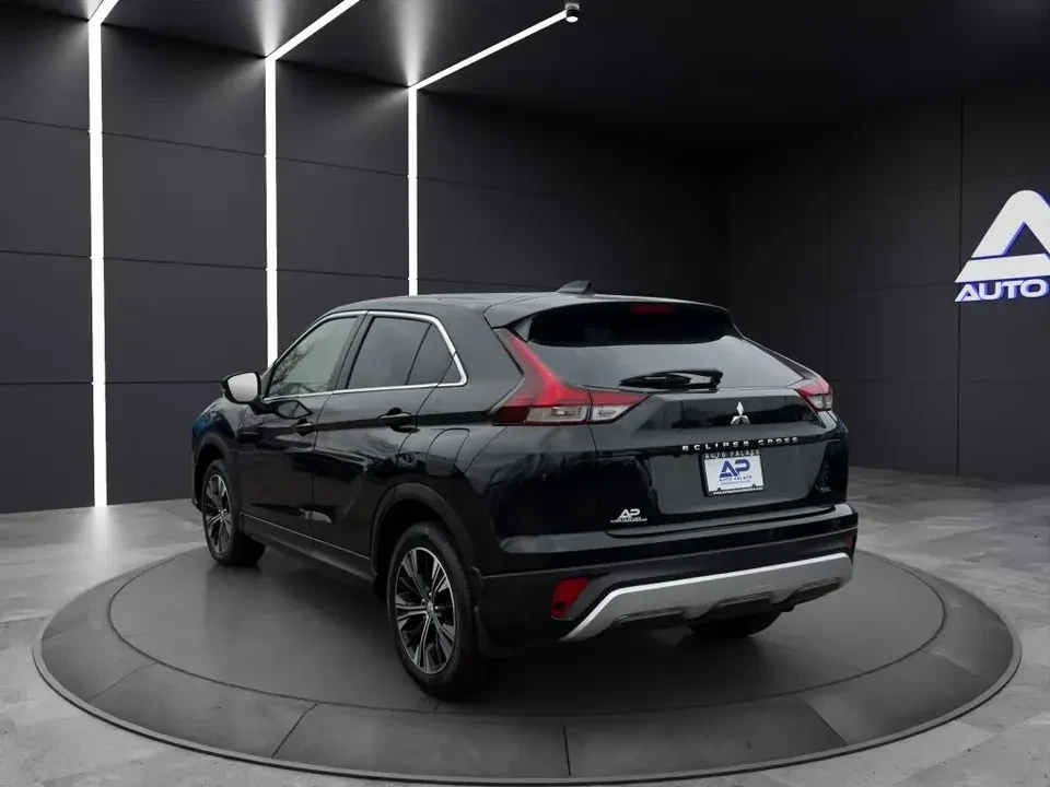 2022 Mitsubishi Eclipse Cross - Image 4 of 12