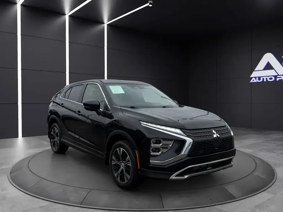 2022 Mitsubishi Eclipse Cross - Image 3 of 12