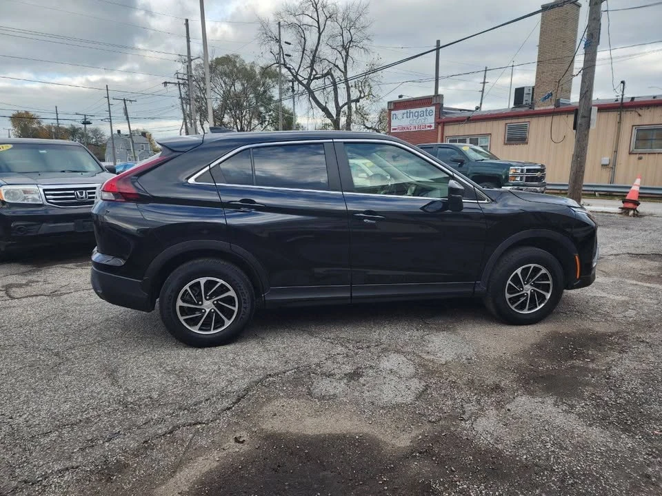 2022 Mitsubishi Eclipse Cross - Image 8 of 20