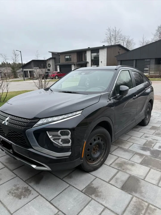 2022 Mitsubishi Eclipse Cross - Image 2 of 6