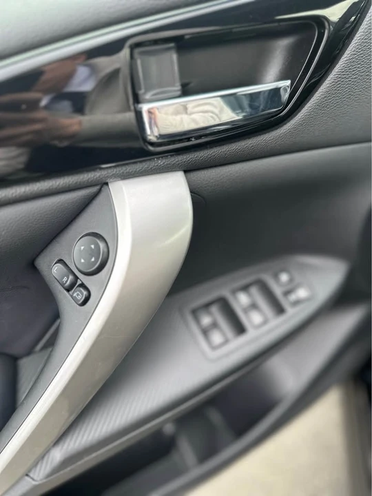 2022 Mitsubishi Eclipse Cross - Image 14 of 19