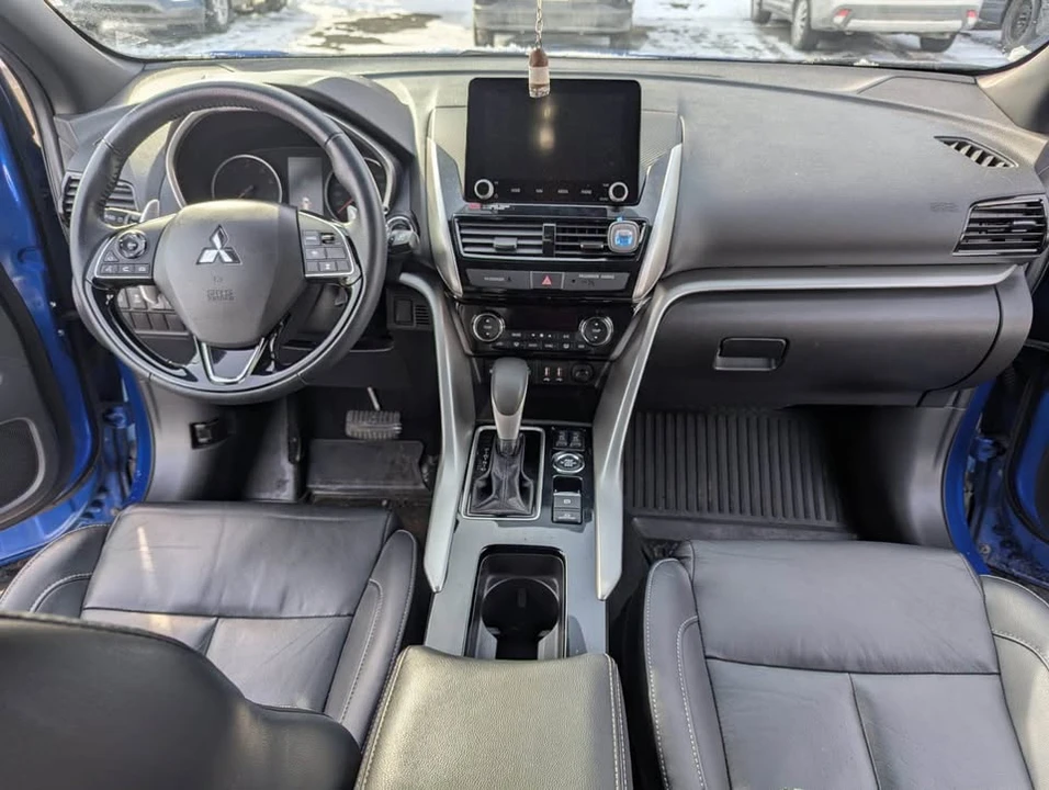 2022 Mitsubishi Eclipse Cross - Image 7 of 13