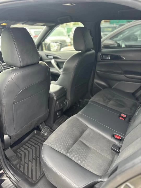 2022 Mitsubishi Eclipse Cross - Image 7 of 19