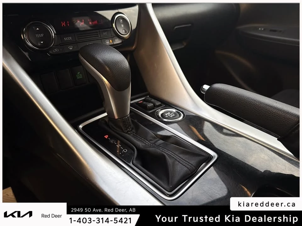 2022 Mitsubishi Eclipse Cross - Image 10 of 17