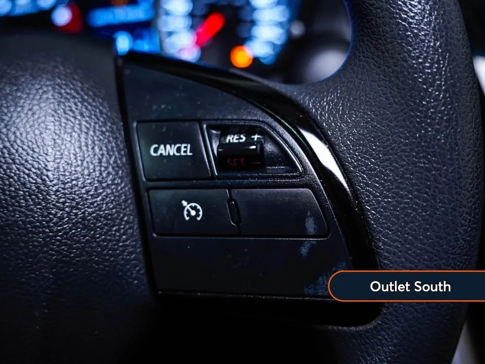 2022 Mitsubishi Eclipse Cross - Image 18 of 20