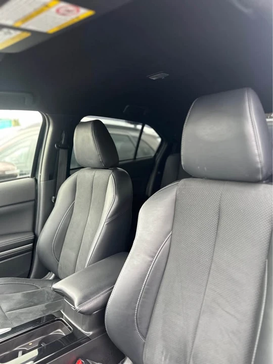2022 Mitsubishi Eclipse Cross - Image 13 of 19
