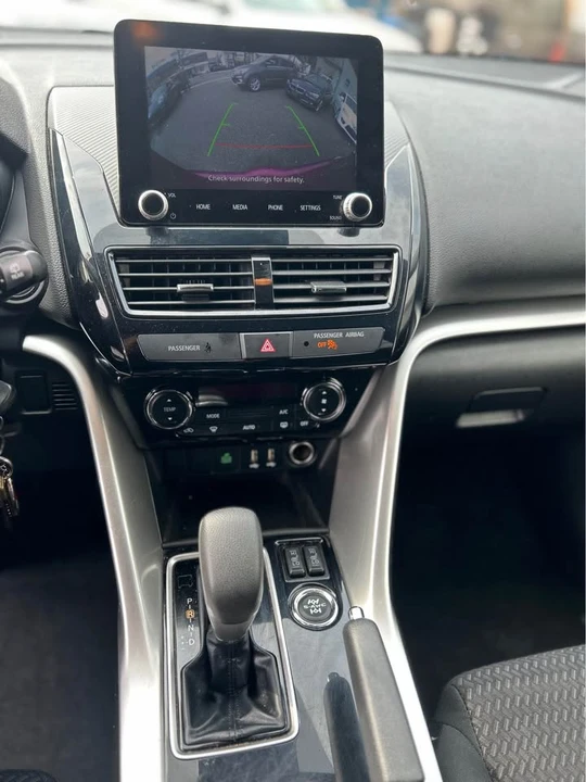 2022 Mitsubishi Eclipse Cross - Image 13 of 20