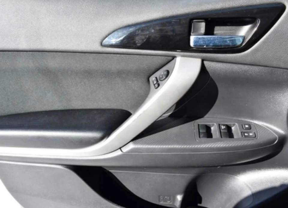 2022 Mitsubishi Eclipse Cross - Image 8 of 10