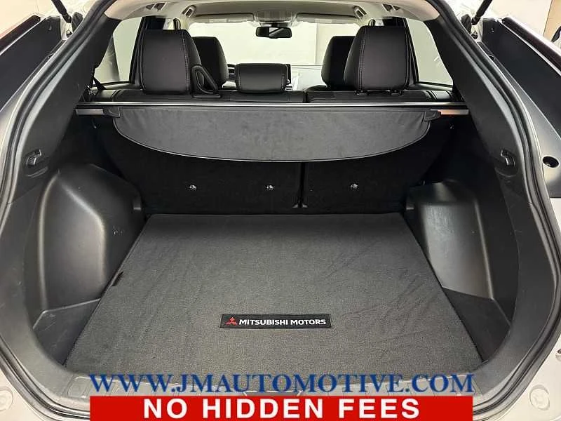 2022 Mitsubishi Eclipse Cross - Image 16 of 20