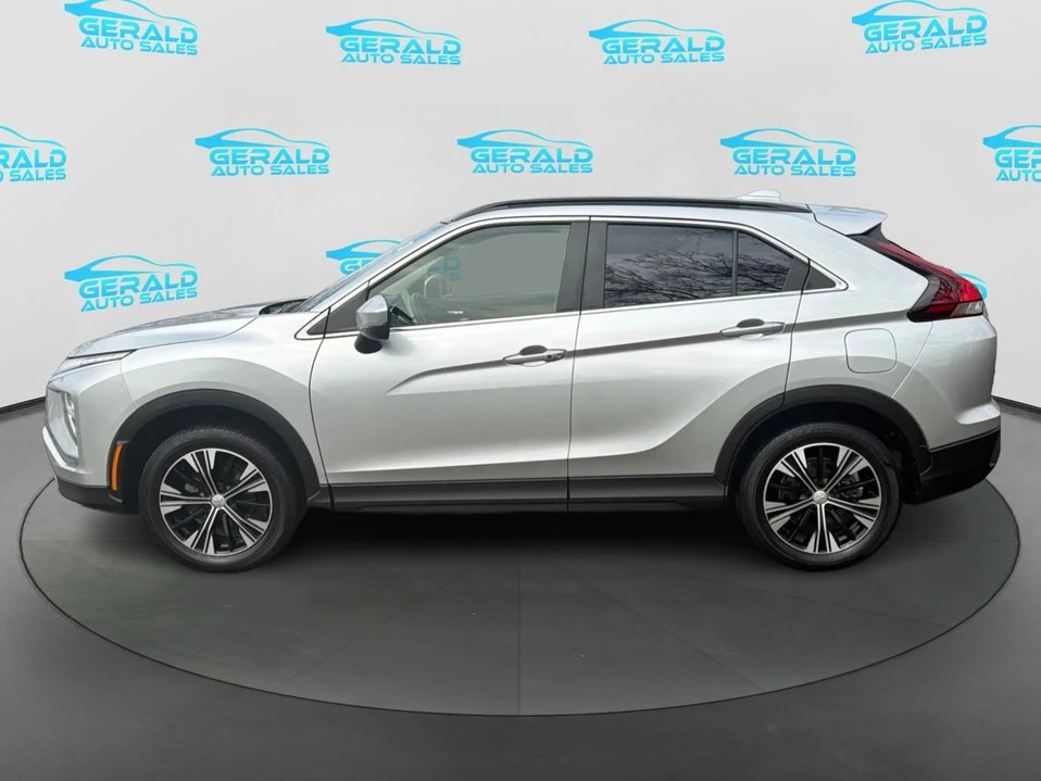 2022 Mitsubishi Eclipse Cross - Image 3 of 20