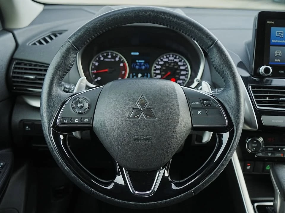 2022 Mitsubishi Eclipse Cross - Image 17 of 18